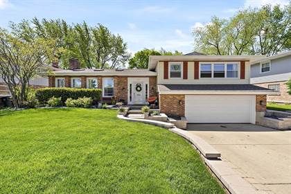 Residential Property for sale in 911 E Valley Lane, Arlington Heights, IL, 60004