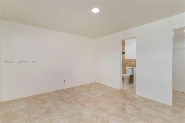 Condo For Sale at 8020 N Colony Cir N, Tamarac, FL, 33321 | Point2