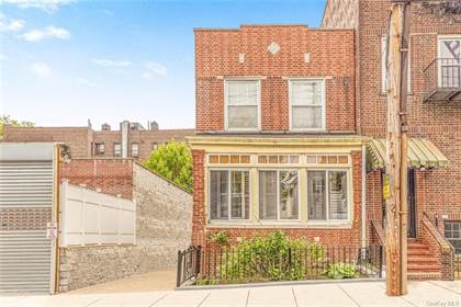 Residential Property for sale in 276 E 235th Street, Bronx, NY, 10470