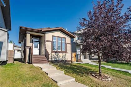 Picture of 9 Panora Hill NW, Calgary, Alberta, T3K 0G5