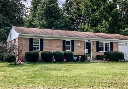 They Say The Williamsburg School In Williamsburg Ohio Clermont Co Is Haunted Is It In 2020 Outdoor Decor Cemeteries Clermont