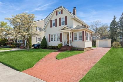 Picture of 135 Adams Street, Garden City, NY, 11530