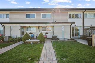 Photo of 925 Bayly St, Pickering, ON