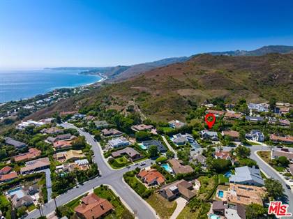 11378 Tonga St - Houses in Malibu, CA