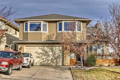 Picture of 32 Edgeland Rise NW, Calgary, Alberta, T3A 4C5
