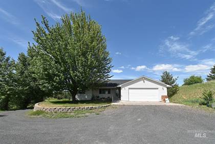 1990 N Polk Extension, Moscow, ID, 83843