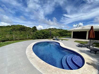Wonderful 113 acre jungle farm and forest reserve with fantastic waterfalls, new home with pool, Bijagual, San José