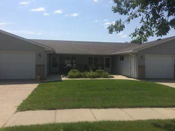 Apartment for rent in 321 W 7th Street, Dell Rapids, SD, 57022