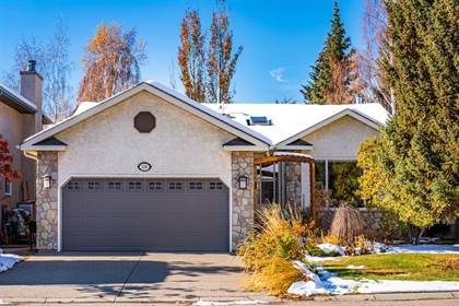 218 Wood Valley Place SW, Calgary, Alberta, T2W5T8
