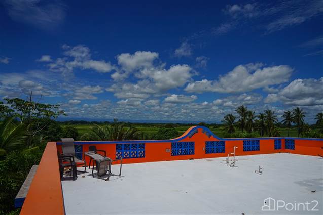 Super House Right on the Beach with Roof Top Terrace for Sale in Las Olas Resort Community, Chiriquí