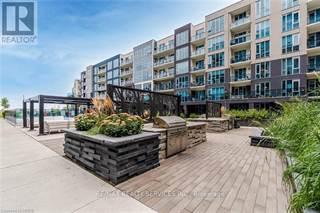 Residential - #130 -16 CONCORD PL 130