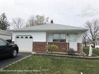 Photo of 243 Harrington Drive N