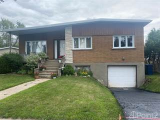 830 Rue Parkway, Laval, Quebec, H7W1W5