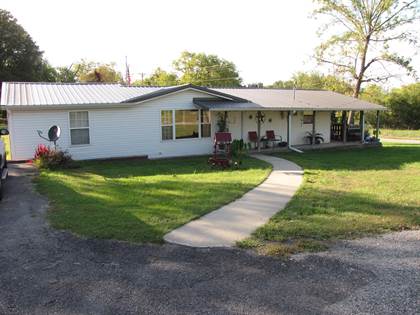 Picture of 423 North Traller Street, Everton, MO, 65646