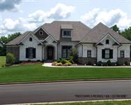 Photo of 28 Maple Lawn Circle, Nicholasville, KY