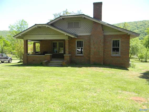 House For Sale at 11684 Alabama Highway 11, Collinsville, AL, 35961 ...