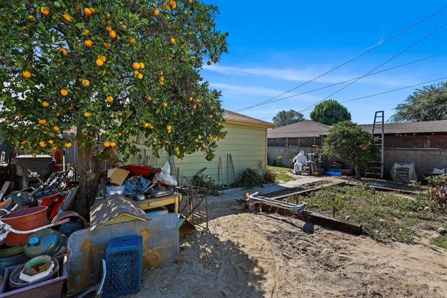 16403 S Caress Ave, Compton, CA - photo 10 of 26