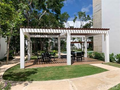 Gardens on El Paseo — Lease with Taubman