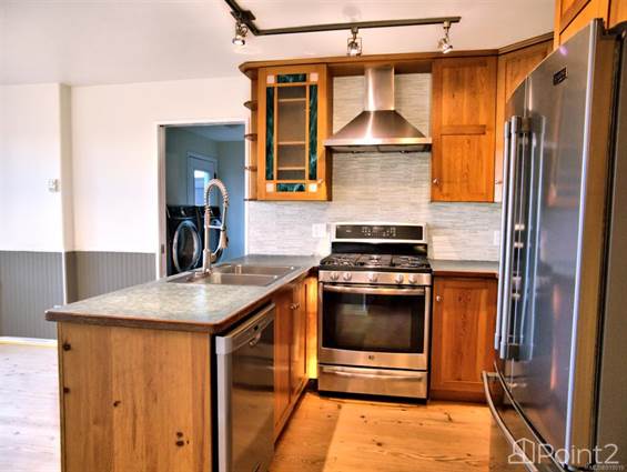 Stainless Steel appliances are all included