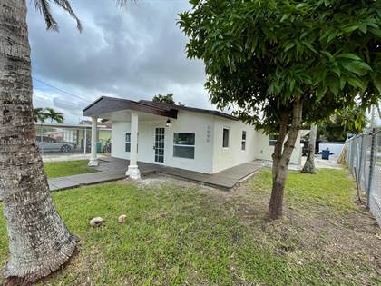 Residential Property for sale in 1990 NW 154th St, Miami Gardens, FL, 33054