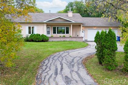 Picture of 10 Deepdale Boulevard, West St. Paul, Manitoba, R4A 2A6