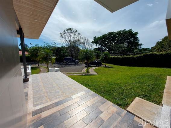 Beautiful brand-new modern style house, Alajuela - photo 3 of 30