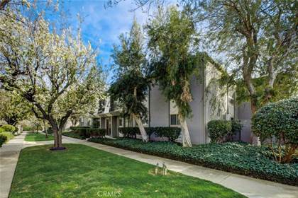 Picture of 6031 Fountain Park Ln, Apt 17, Woodland Hills, CA, 91367
