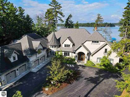 Residential Property for sale in 3001 FOREST LODGE DRIVE, Traverse City, MI, 49684