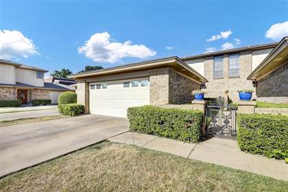 Picture of 83 One Main Place, Benbrook, TX, 76126