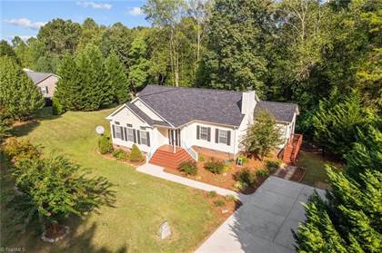 Picture of 621 Honeysuckle Road, Madison, NC, 27025