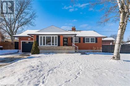 49 MEADOW Crescent, Kitchener, Ontario, N2M4E9