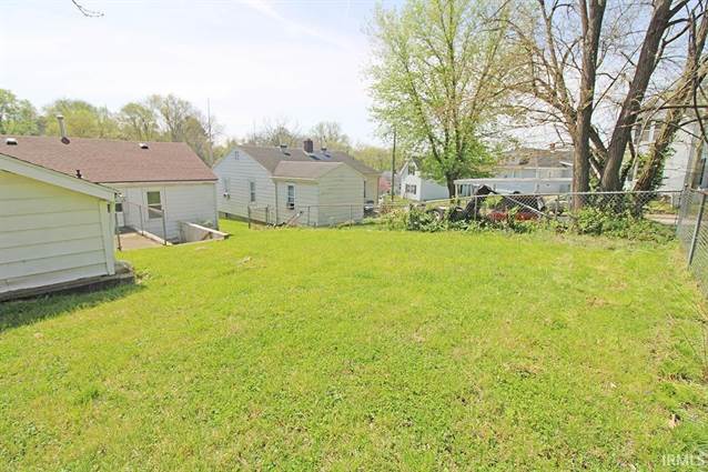 House For Sale At 3213 Mount Vernon Avenue, Evansville, In, 47720 