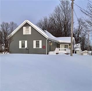 613 S 4th Street, Luck, WI - photo 2 of 34