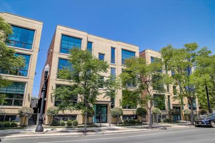 Picture of 2538 W Irving Park Road 1W, Chicago, IL, 60618