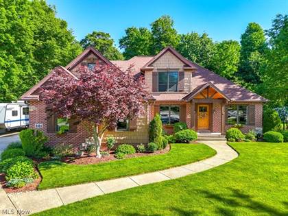 Picture of 521 Woodsbend Circle, Tallmadge, OH, 44278