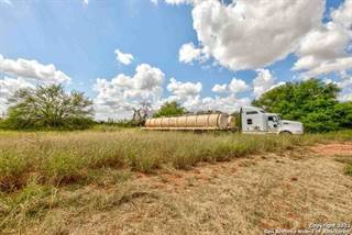 1160 W Highway 85, Dilley, TX, 78017