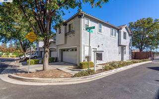 Oakley CA Townhomes for Sale | Point2