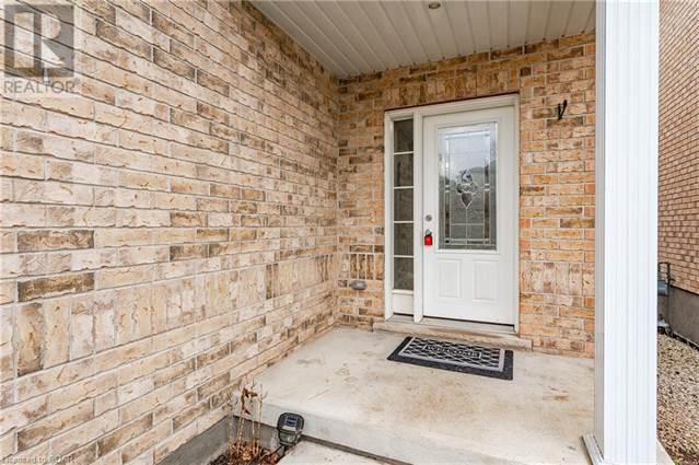 137 KEMP Crescent, Guelph, ON