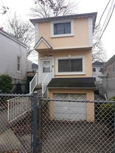 Multifamily for sale in 50 Waverly Place, Staten Island, NY, 10304