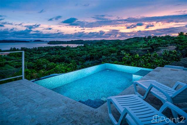 House with Incredible Ocean Views and an Infinity Pool in Boca Chica, Chiriquí