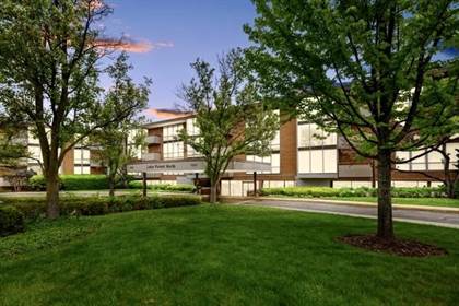 Residential Property for sale in 1301 N Western Avenue 110, Lake Forest, IL, 60045
