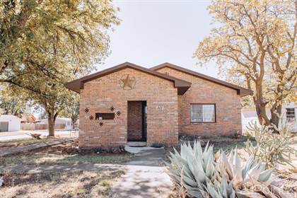 901 Ave E NW, Childress, TX, 79201