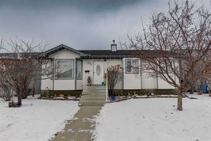 Picture of 10 Strathford Place, Strathmore, Alberta, T1P 1S4