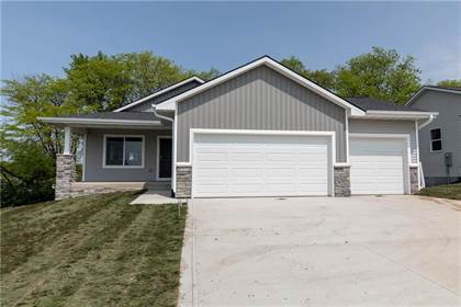 5572 Pine Valley Drive, Pleasant Hill, IA, 50327