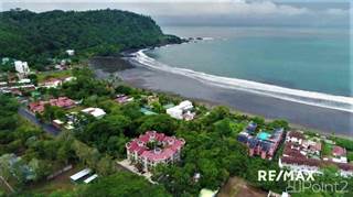 Jaco Beach 2 bdrm Condo at Macaw with private path to the beach!, Jaco, Puntarenas
