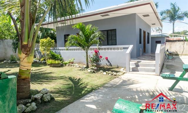 # 4078 - Income Potential - Two-Bedroom Residential Home with Commercial Buildings, Cayo District - photo 3 of 11