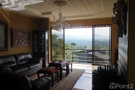 Beautiful House in Stone With Excellent View Valley Central, Alajuela