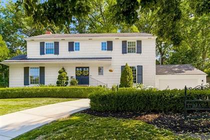 Picture of 2101 Tomahawk Road, Mission Hills, KS, 66208
