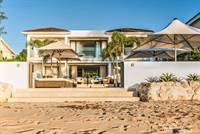 MRD Luxury Beachfront Villa, Fitts Village, St. James