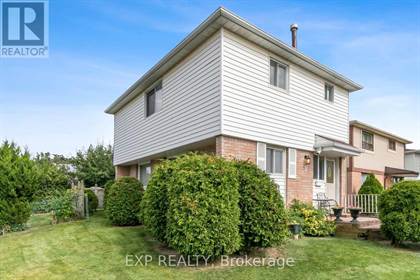 Picture of 3 HUN CRES, Toronto, Ontario, M9V4G3